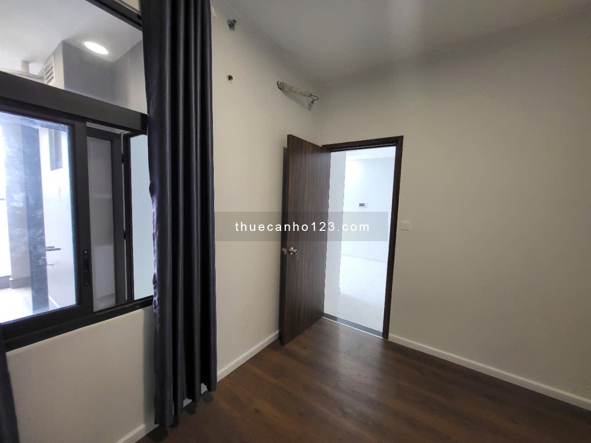 Cần cho thuê GẤP căn hộ 2PN 2WC 72m2 cực rộng chỉ 5.5tr, view đẹp gần AEON, 30p tới TP HCM