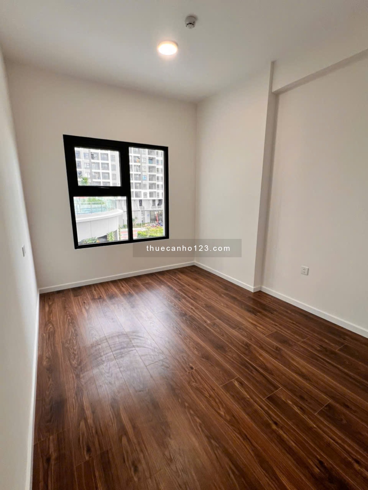 Chính chủ cho thuê CH The Privia, 2pn, 2wc, 13tr/tháng, full nội thất, ở liền.