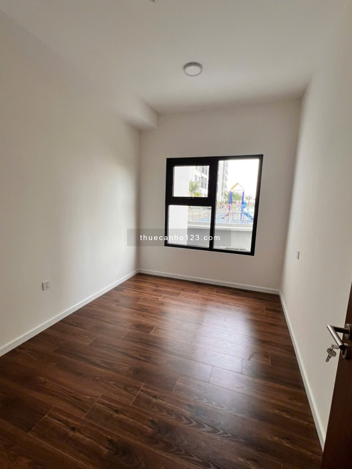 Chính chủ cho thuê CH The Privia, 2pn, 2wc, 13tr/tháng, full nội thất, ở liền.