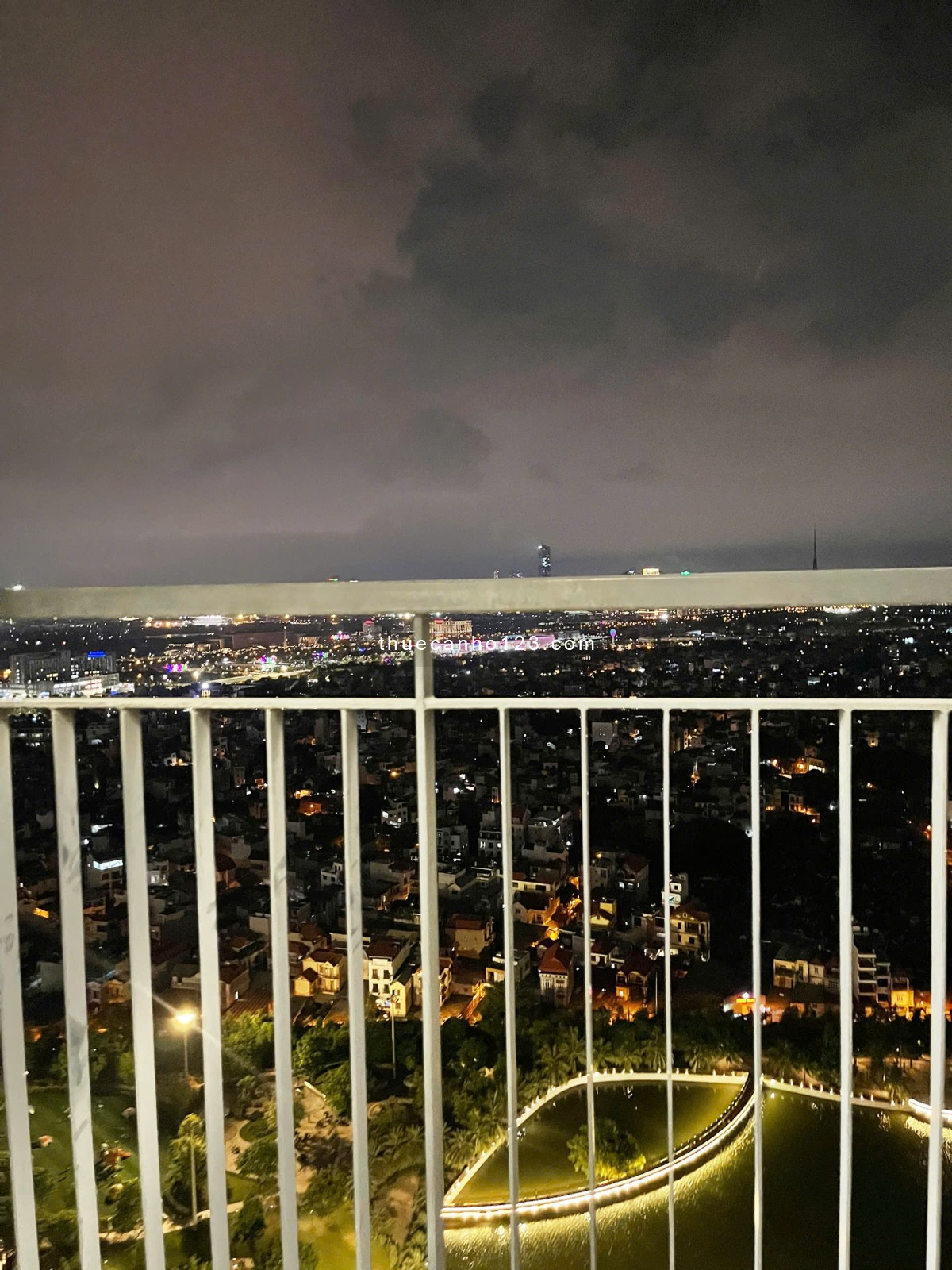 Giá tốt cho thuê 2PN+ 63m đồ cơ bản view đẹp chỉ 13 triệu/tháng MPDV Vinhomes Smart City