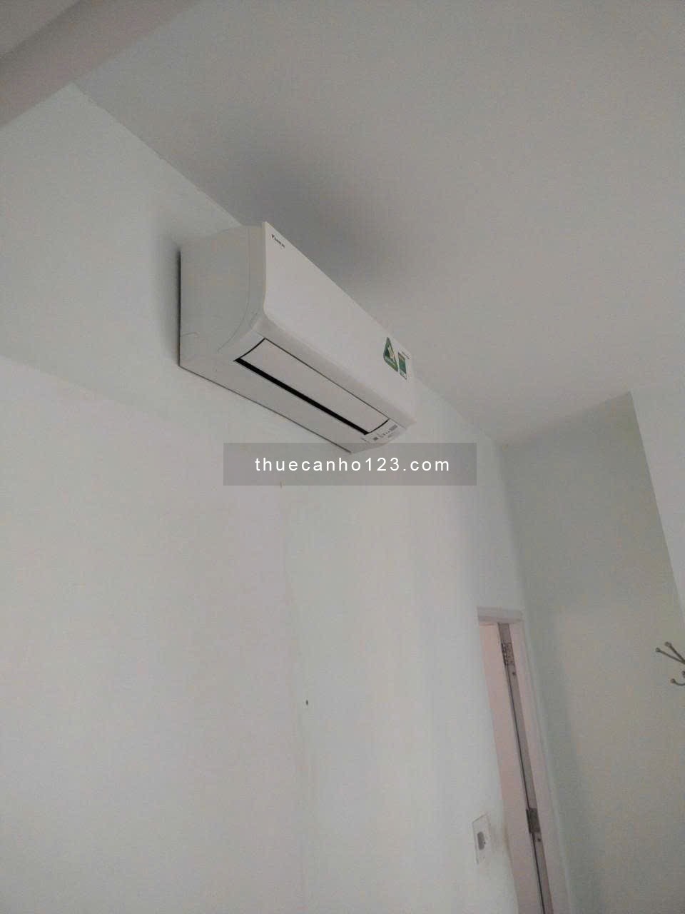 Thuê ngay căn 70m2 2pn 2wc có 2 máy lạnh rèm chỉ 9 triệu/ tháng ngay cầu nguyễn tri phương Quận 5