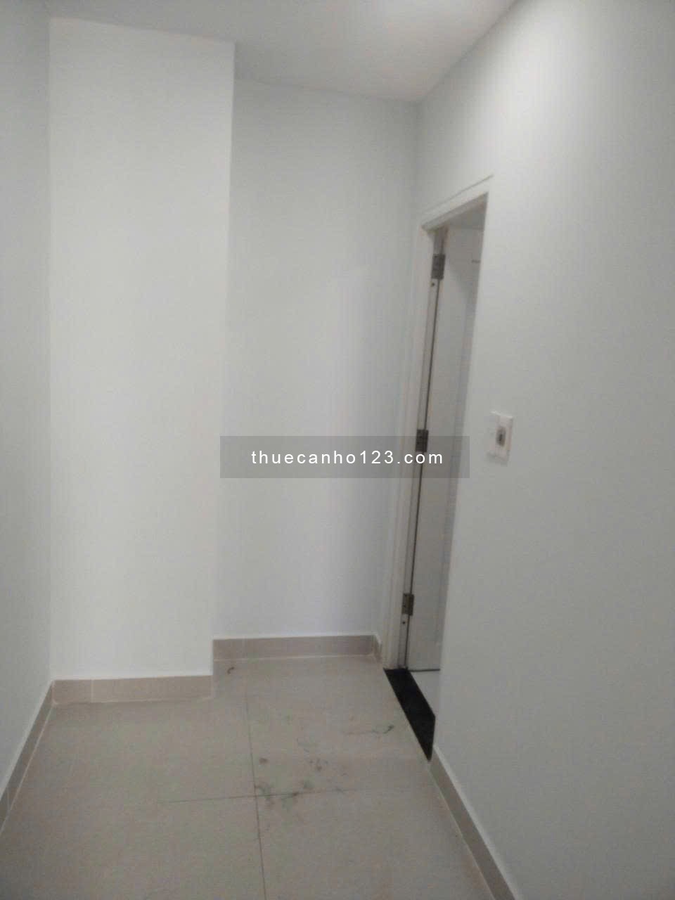 Thuê ngay căn 70m2 2pn 2wc có 2 máy lạnh rèm chỉ 9 triệu/ tháng ngay cầu nguyễn tri phương Quận 5