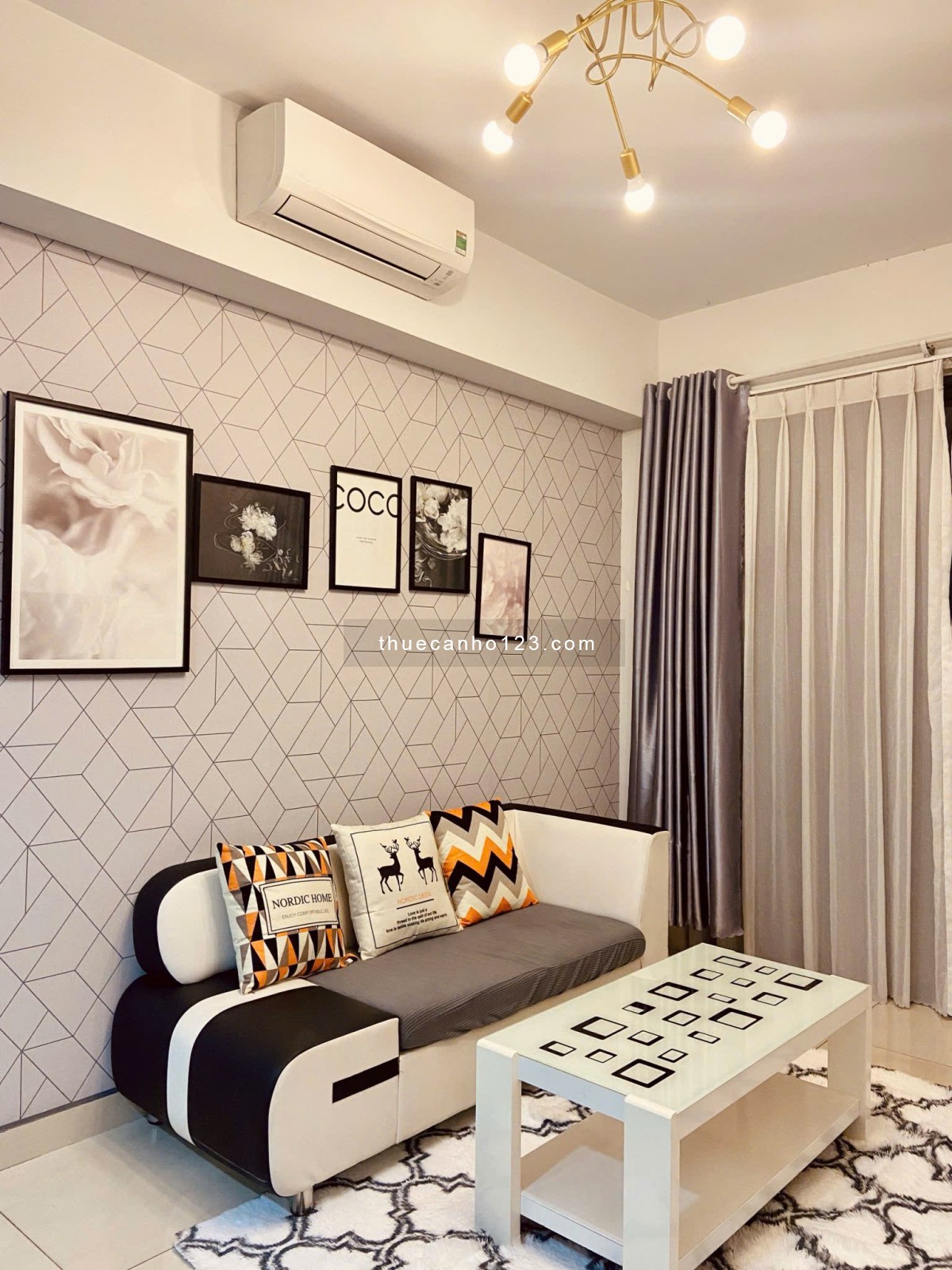 Cho thuê nhanh CHCC Emerald khu Celadon, TP 63m2 - 2pn giá 12tr nhà gần full nội thất. Lh 0906941959