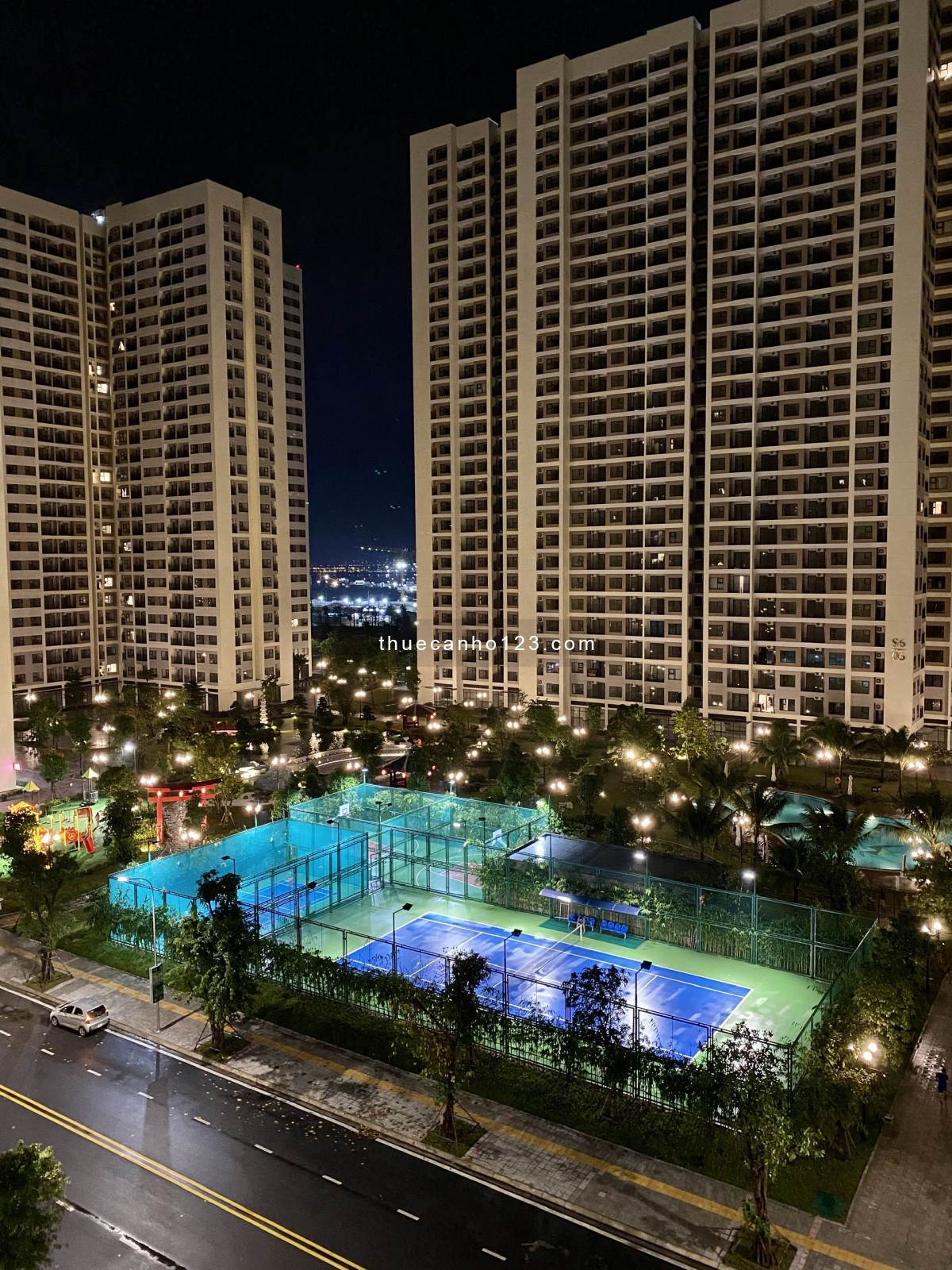 Cho thuê căn hộ 2PN 67m2 Vinhomes Grand Park Quận 9, Bếp rèm, Tủ quần áo, MNN, mới đẹp, ở ngay.