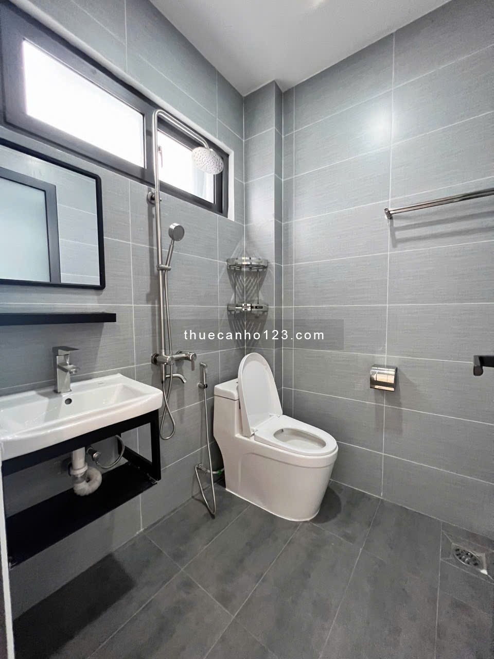 Cho Thuê Căn Hộ Studio Full Nội Thất – Hoàng Hoa Thám, P.13, Tân Bình