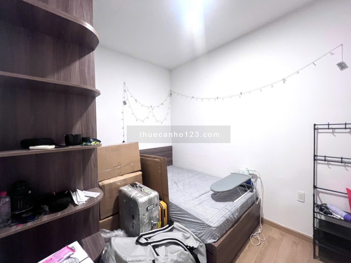 Thuê ngay căn 56m2 2pn 1wc full nội thất cao cấp giá thuê chỉ 10Tr nhà đẹp