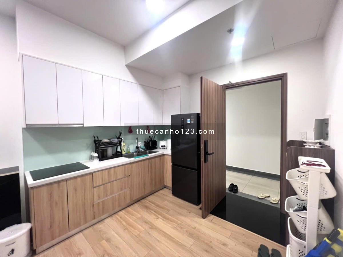 Thuê ngay căn 56m2 2pn 1wc full nội thất cao cấp giá thuê chỉ 10Tr nhà đẹp