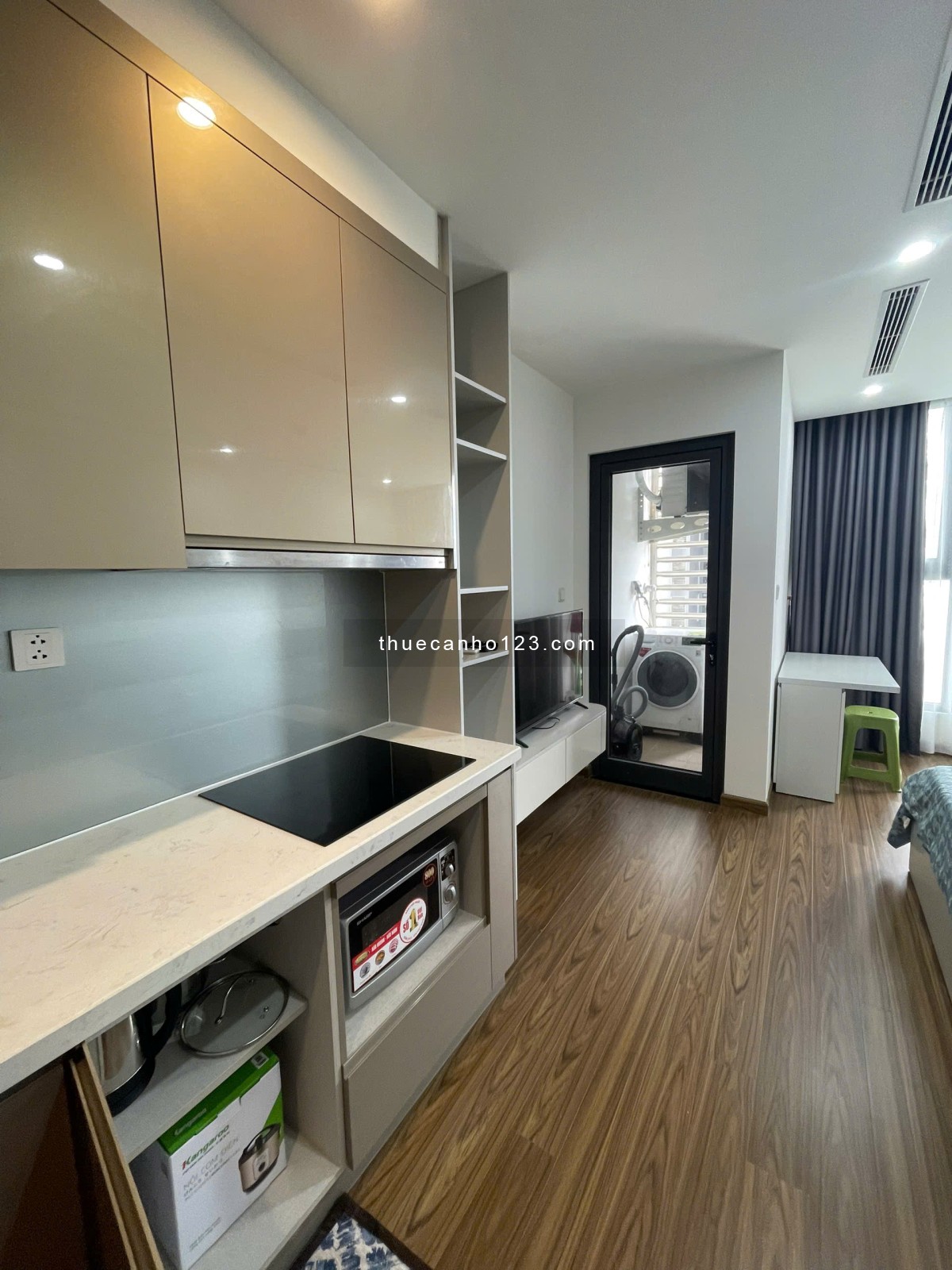 Chính chủ tôi cần cho thuê căn hộ tại west point 1-2PN giá từ 13tr đang trống. LH 0939842333