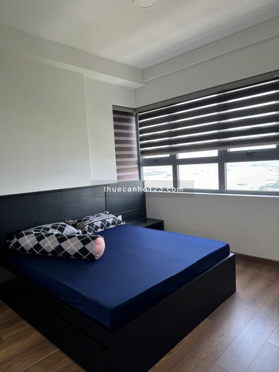 Chung cư Resgreen, Thoại Ngọc Hầu, TP: 70m2, 2pn, 2wc, nội thất, 12tr