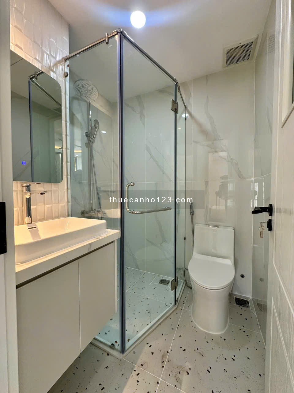 Cho Thuê căn hộ Sky garden Phú Mỹ Hưng giá sinh viên – 3PN, nội thất đẹp, gần RMIT, chỉ từ 14 triệu!