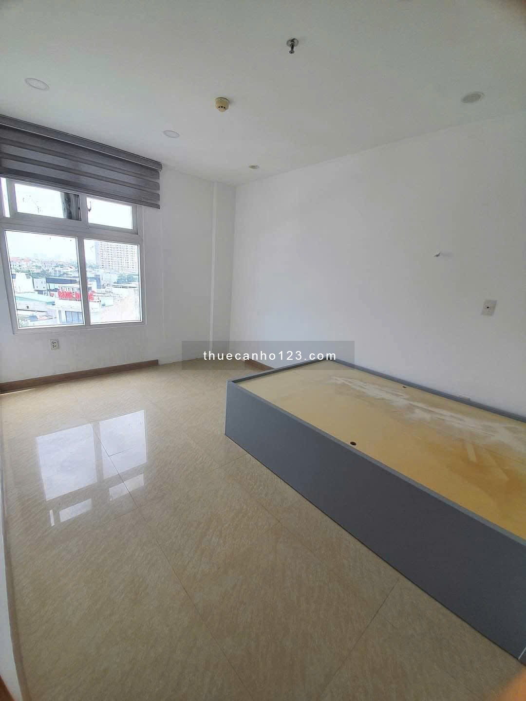 Chung cư Cộng Hòa Plaza, P12, Tân Bình, 75m2, 2PN, 2WC, 15tr/tháng.