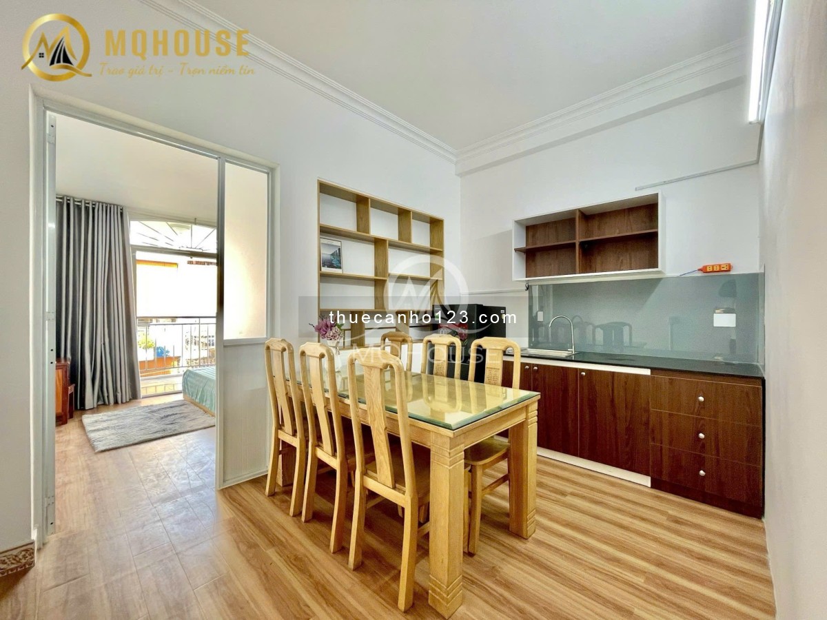 Căn hộ full nội thất có ban công ngay giữa trung tâm Tân Bình gần quận Tân Phú