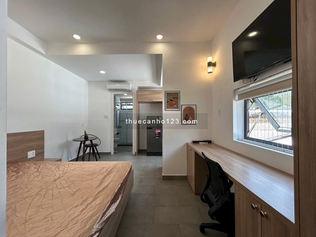 Phòng Studio Cửa Sổ Full Nội Thất Gần Lotte, Sunrise, Gần TDTU, NTTU, ĐH UFM, RMIT