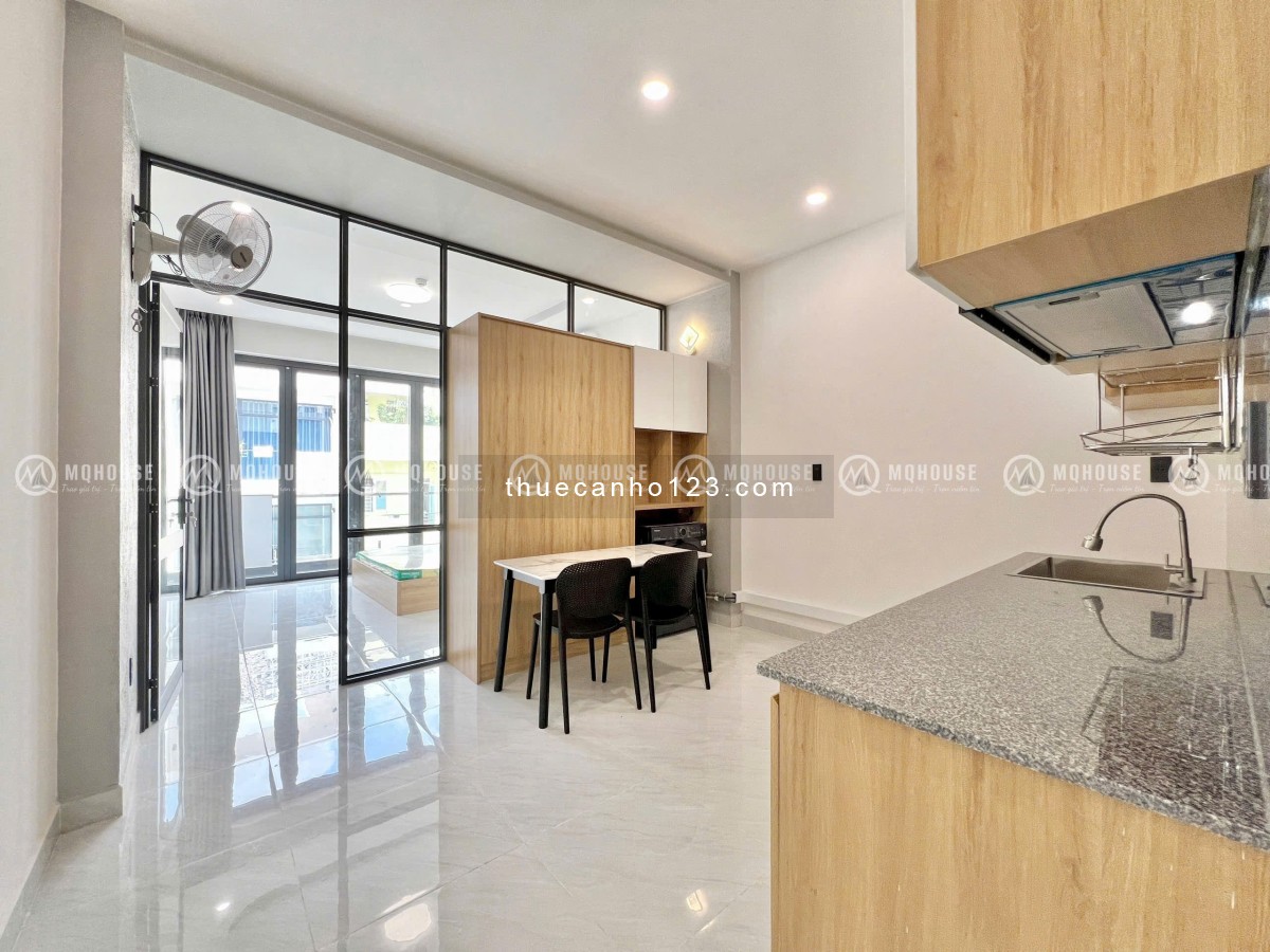 Căn Hộ 1 Phòng Ngủ Ban công - Rộng 50m² Full Nội Thất - Thang Máy - Ngay Sân Bay - ông viên Gia Định