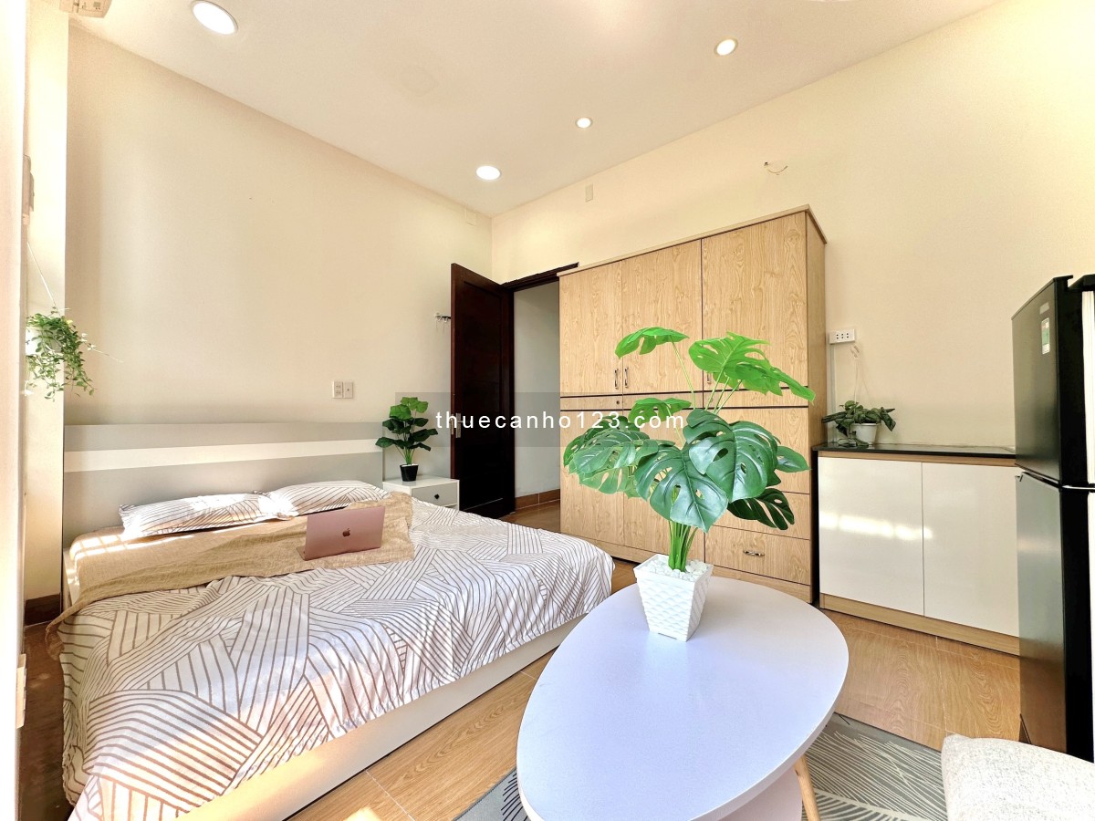 Căn Hộ Ban Công Full Nội Thất Siêu Xinh, Trống Sẵn