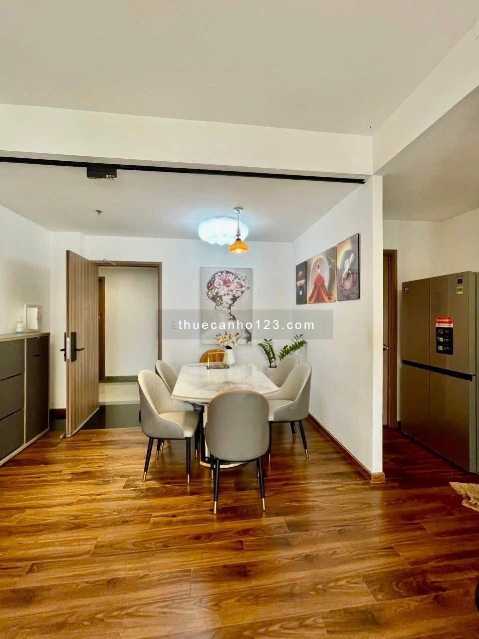 Cho thuê căn Akari City - Bình Tân 2pn - 2wc nhà trống 9 triệu - full nội thất cao cấp y hình 13tr