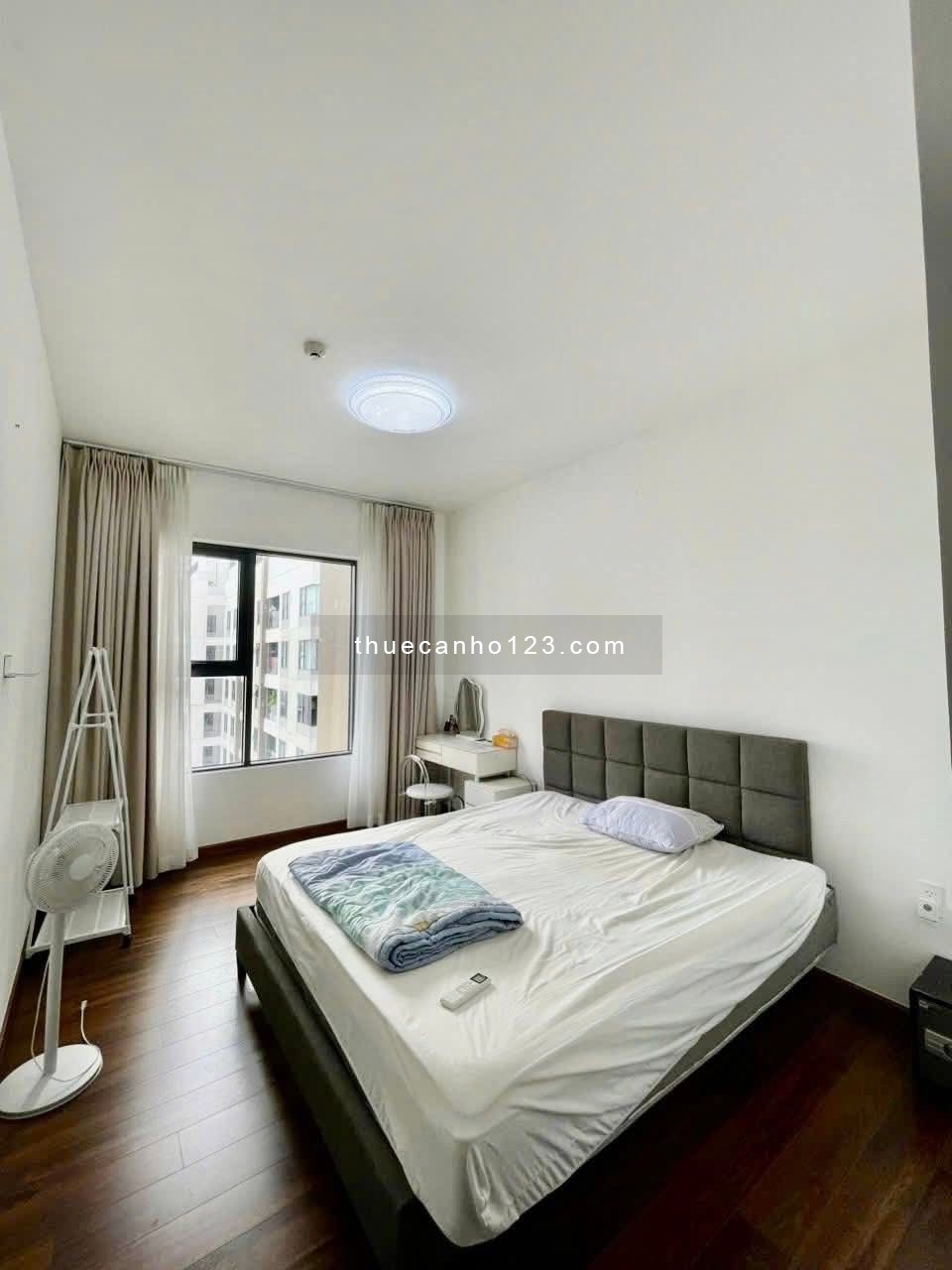 Cho thuê căn Akari City - Bình Tân 2pn - 2wc nhà trống 9 triệu - full nội thất cao cấp y hình 13tr