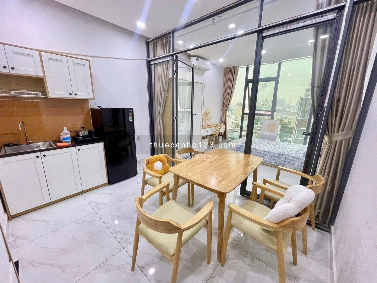 Căn Hộ 1PN Tách Bếp View Kính Có Thang Máy Gần Ngã Tư Bảy Hiền