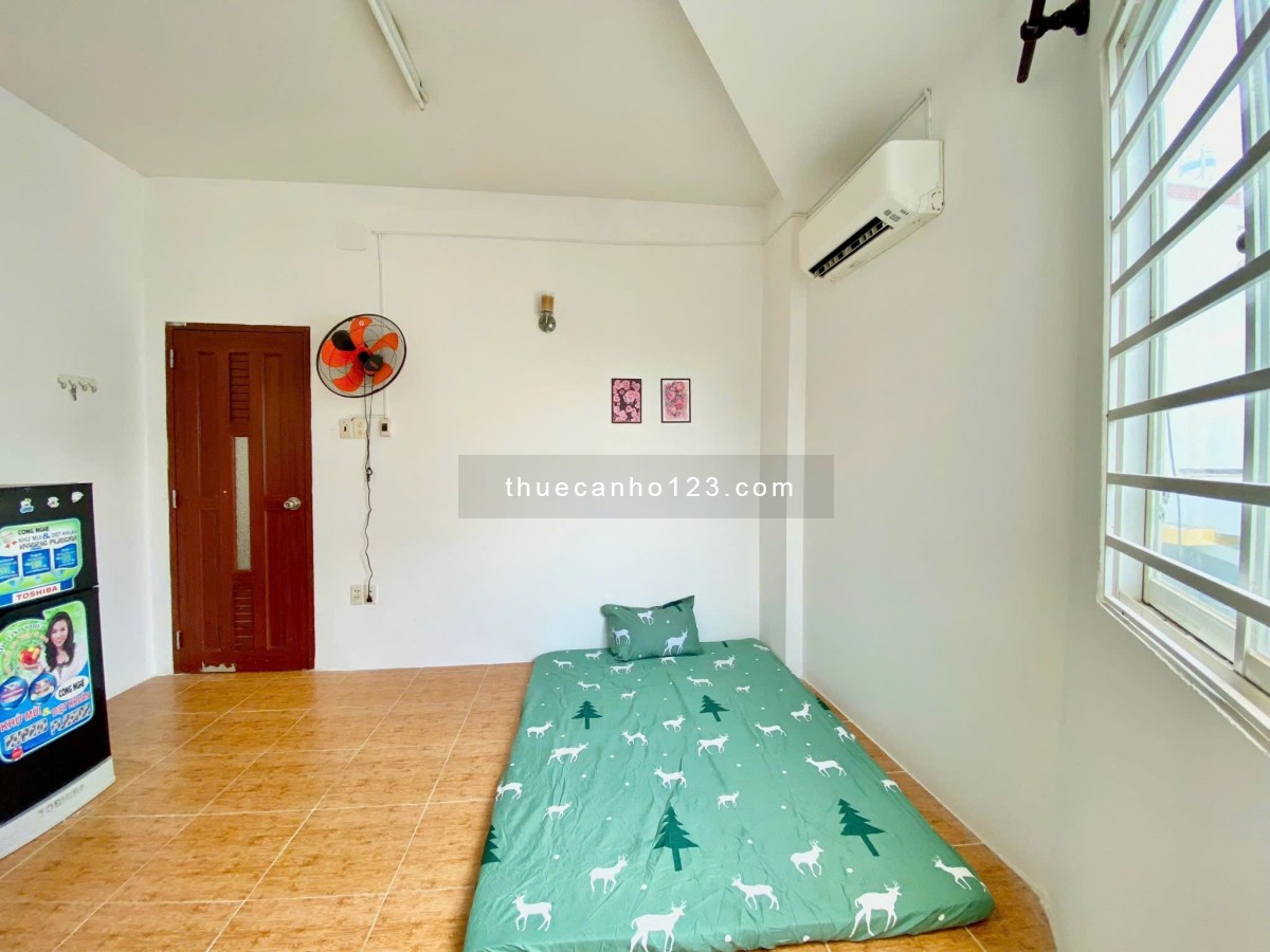 Studio tại Q10 có thể dọn vào ở ngay mọi người ơi