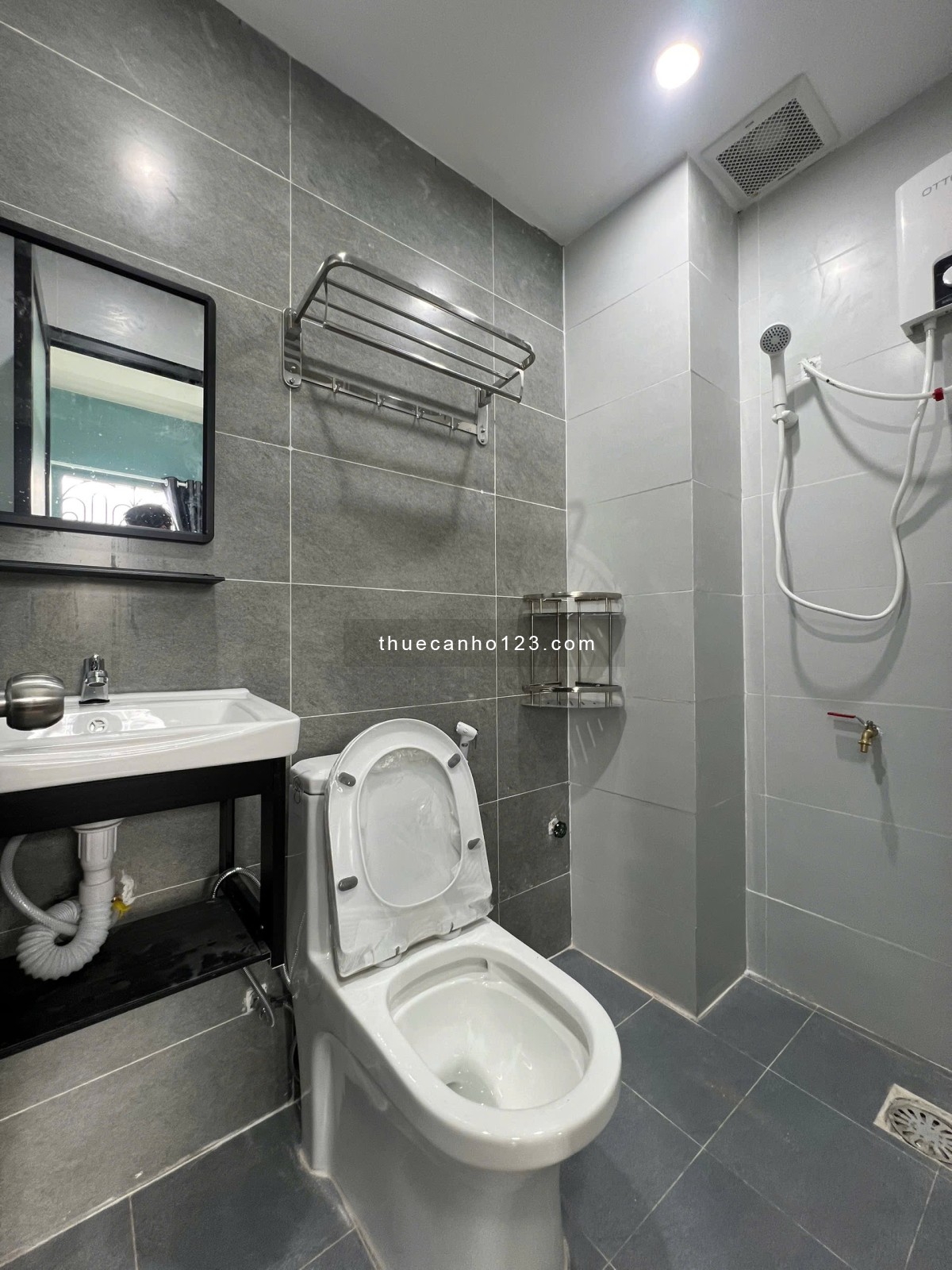 Khai Trương CHDV - Ban Công - Máy Giặt Riêng - Giá Tốt Nhất Thị Trường