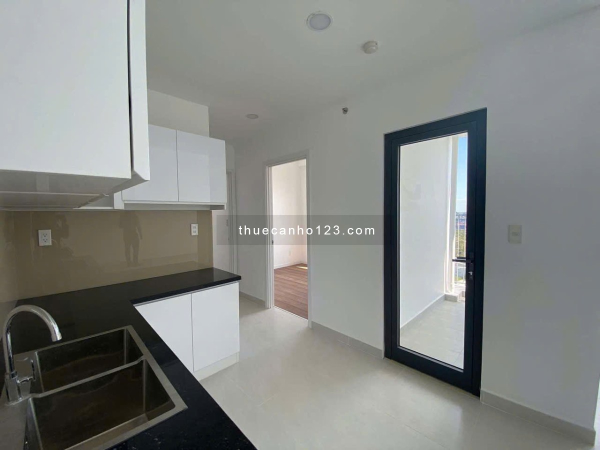 Chung cư Satra, Phan Đăng Lưu, PN: 3p ngủ, 140m2, ban công 21tr/th