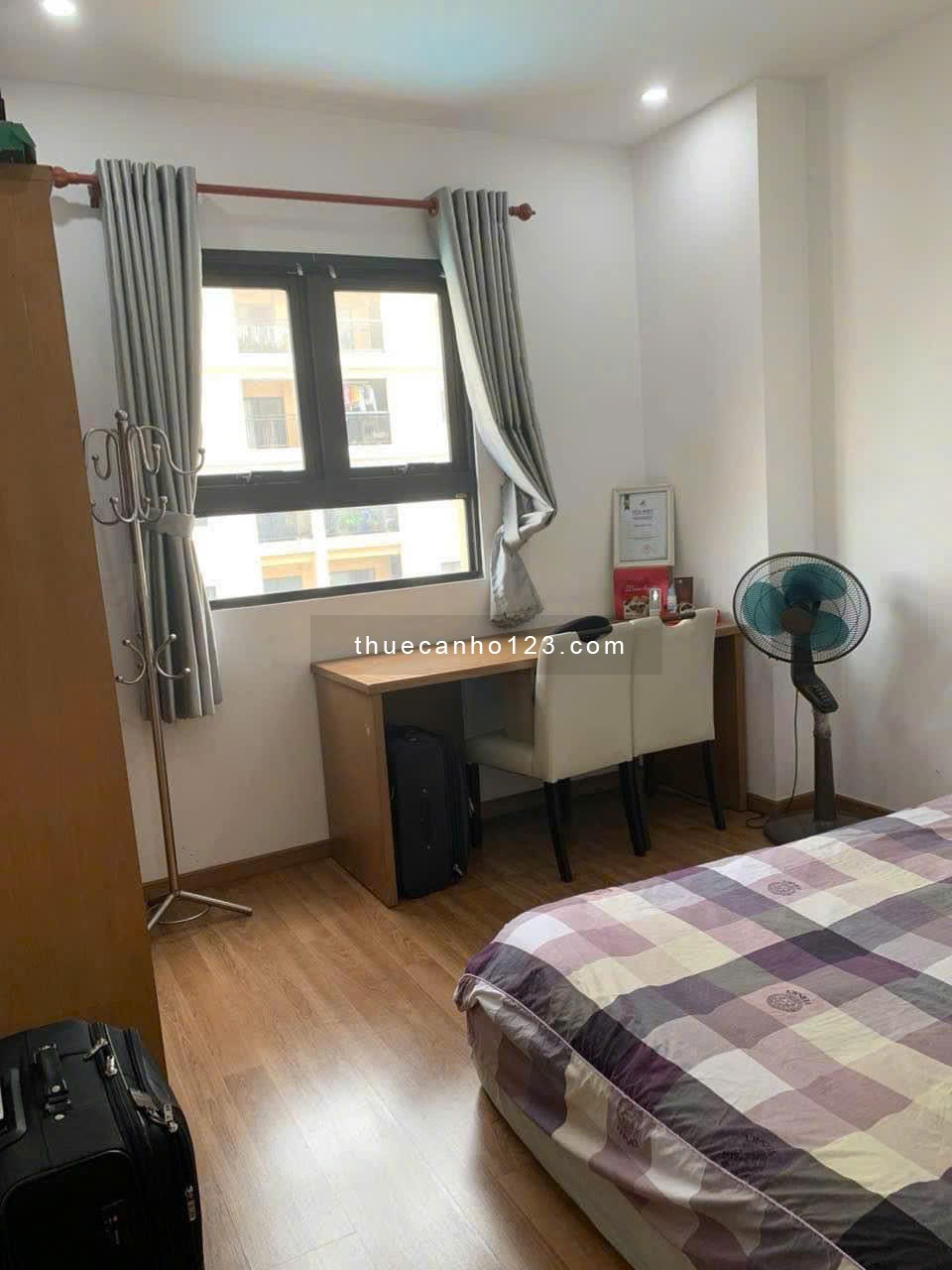 Chung cư Mỹ Vinh, Nguyễn Thị Minh Khai, Q3: 85m2, 2p ngủ, 15tr/th