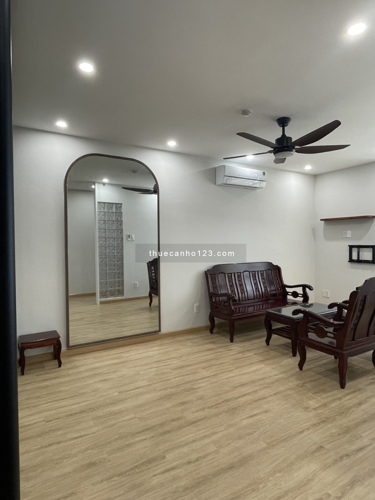 Cho thuê căn hộ Him Lam Riverside Quận 7, 77m, nhà mới đẹp, giá 20 triệu, LH: 0917 492 608