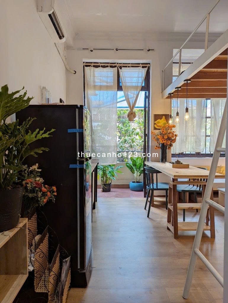 Cho thuê Duplex ban công mặt tiền gần sân bay Tân Sơn Nhất