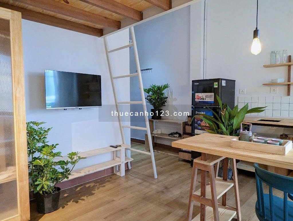 Cho thuê Duplex ban công mặt tiền gần sân bay Tân Sơn Nhất