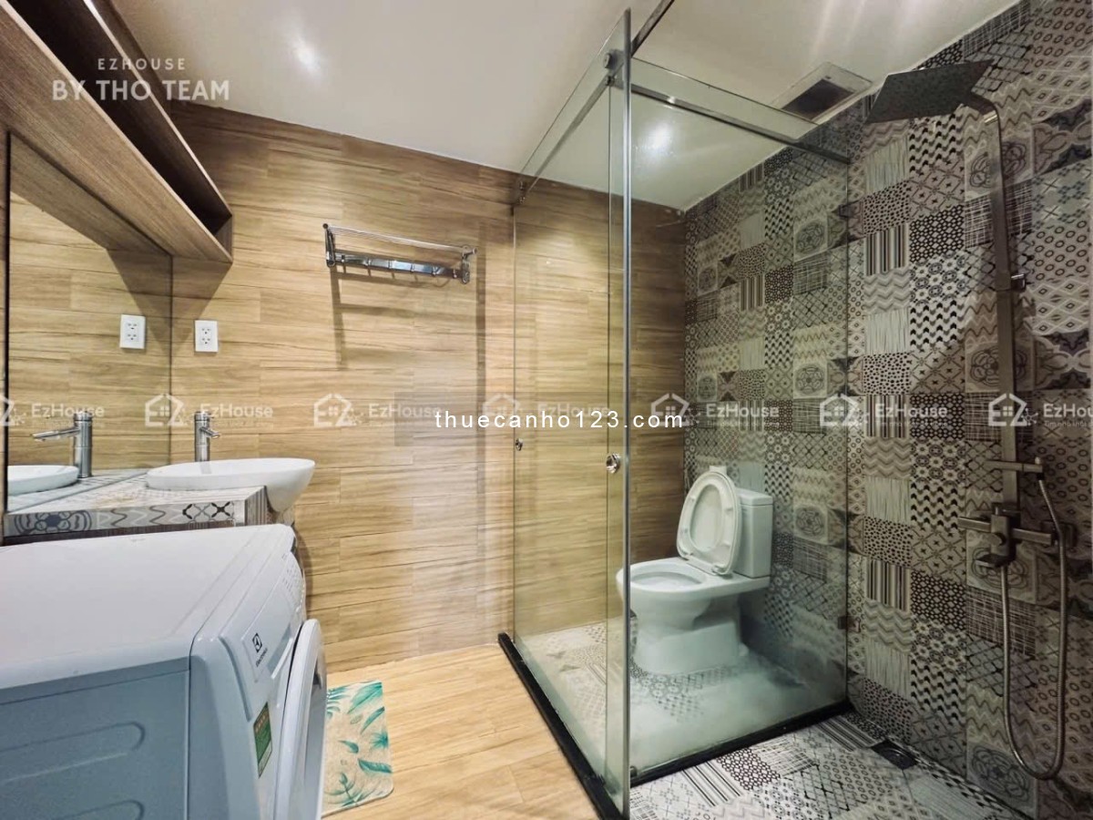 Căn hộ full nội thất có view kính lấy ánh sáng tự nhiên siêu xịn xò ngay giữa trung tâm Tân Bình