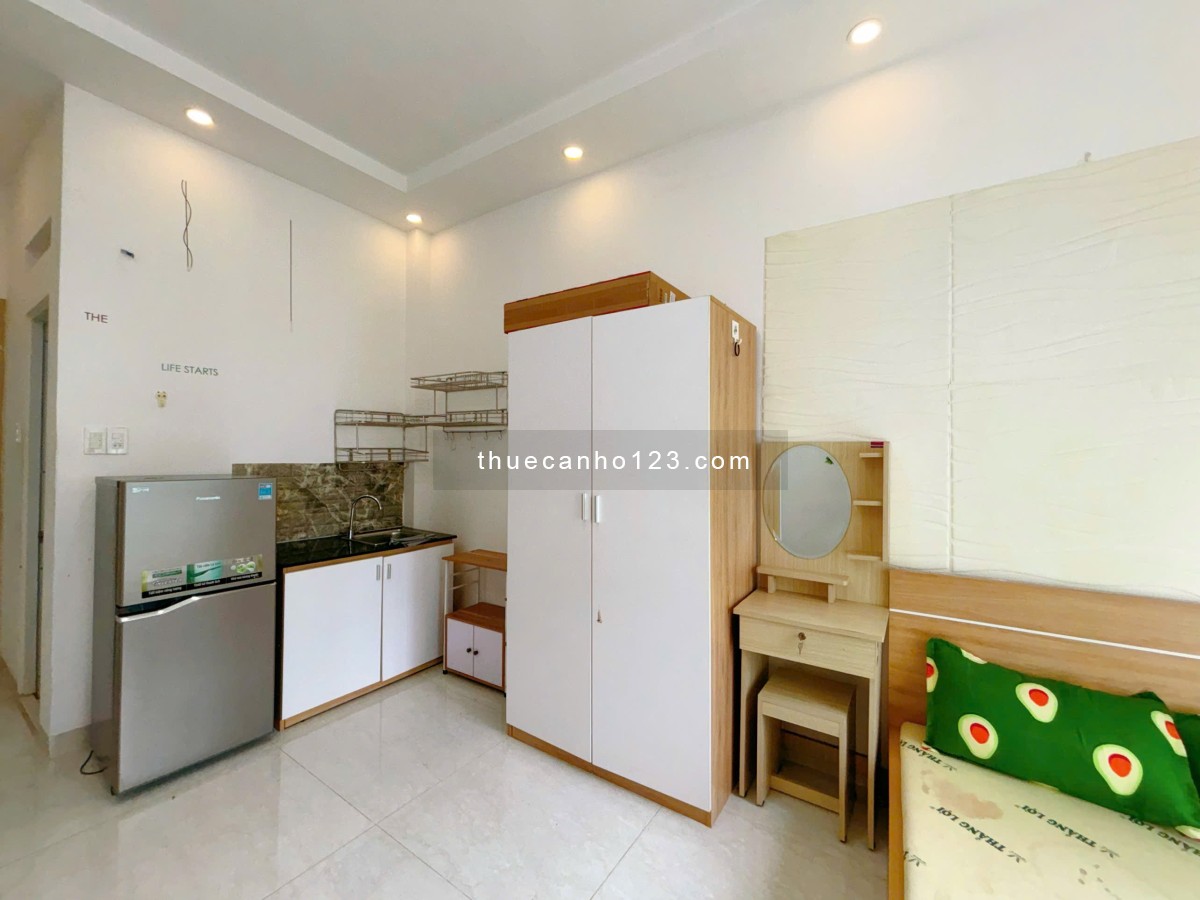 Cho thuê căn hộ - Studio cao cấp Q1