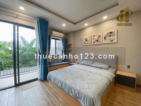 1PN LUXURY BAN CÔNG NGAY Q7 full nt ngay trung tâm Q7 full NT GẦN UFM, TDTU, RMIT, NTTU,UEH