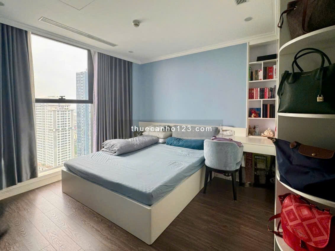 Cho thuê căn hộ 3 phòng ngủ Sunshine City - Ciputra 24tr