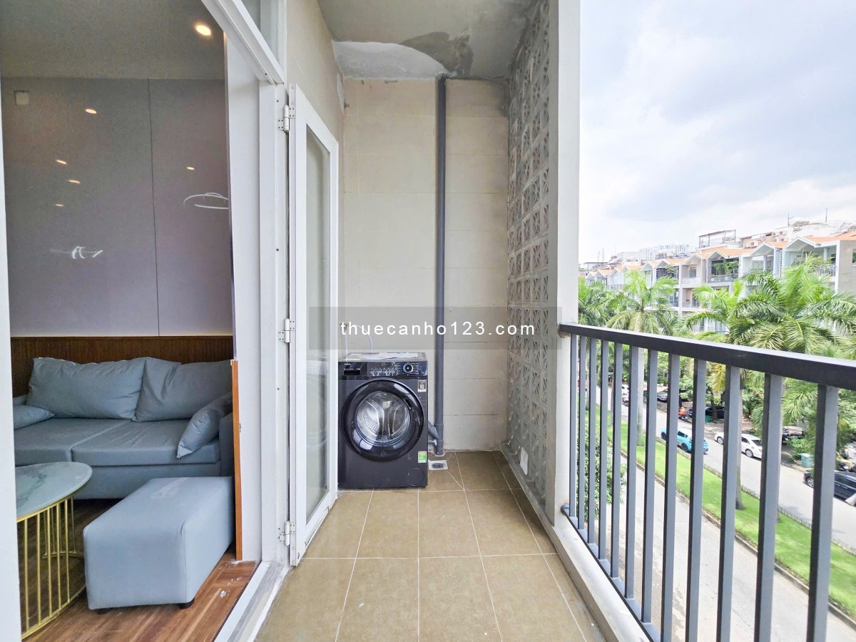 KHAI 1PN BAN CÔNG NGAY Q7 full nt ngay trung tâm Q7 full NT GẦN UFM, TDTU, RMIT, NTTU,UEH, LOTTE