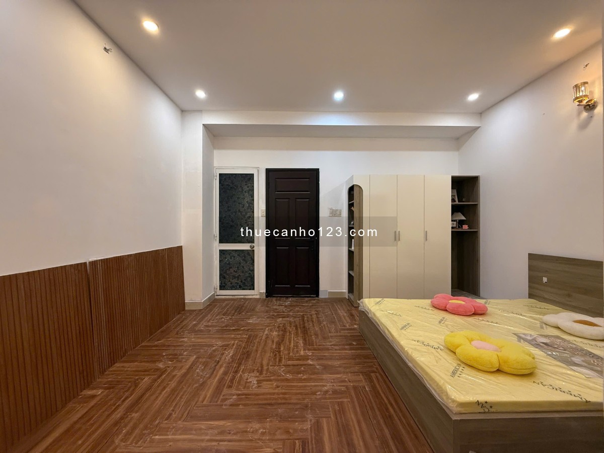 KHAI 1PN BAN CÔNG NGAY Q7 full nt ngay trung tâm Q7 full NT GẦN UFM, TDTU, RMIT, NTTU,UEH, LOTTE