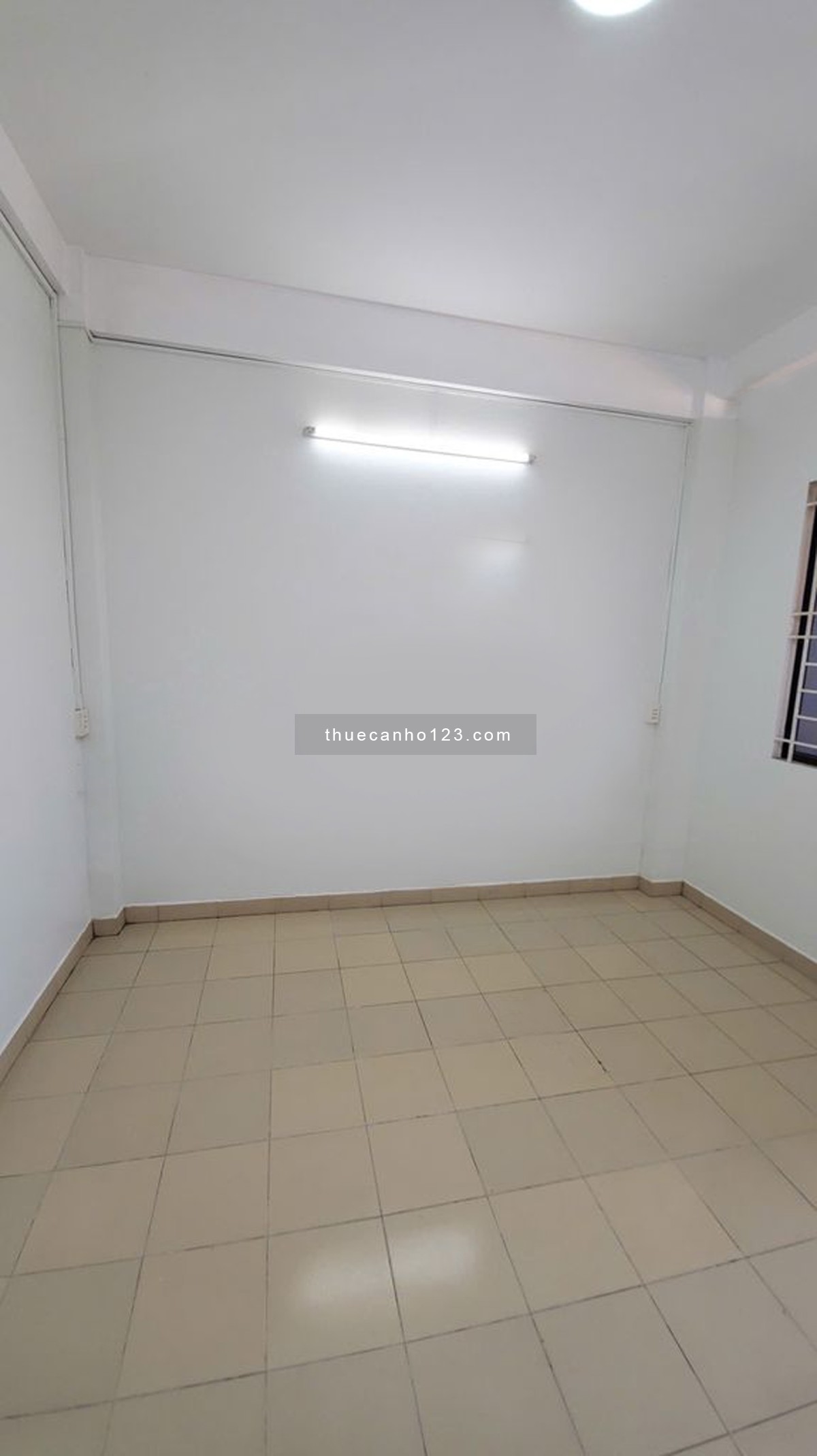 Chung Cư Cây Mai 50m2, 1 phòng khách, 1 phòng ngủ, 1WC, có máy lạnh, thang máy lên xuống 7.5tr/tháng