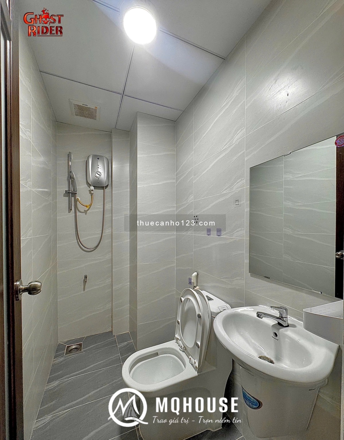 STUDIO dạng 1Pn ban công, cửa sổ thoáng, Full nội thất, bếp hút mùi, cửa vân tay, gần Landmark, Q1,3