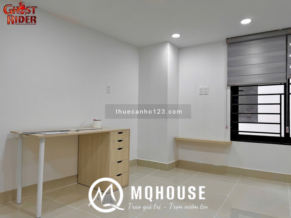 STUDIO dạng 1Pn, Không gian thoáng rộng, bếp có hút mùi, giặt ủi tính tháng, gần Landmark,Q1,3