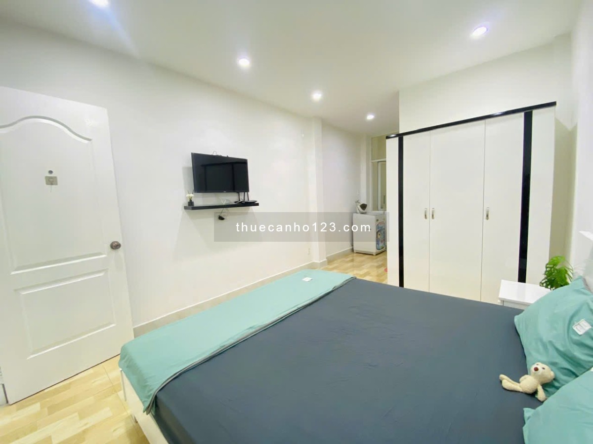 Căn hộ full nội thất rộng 55m2 ngay giữa trung tâm Tân Bình