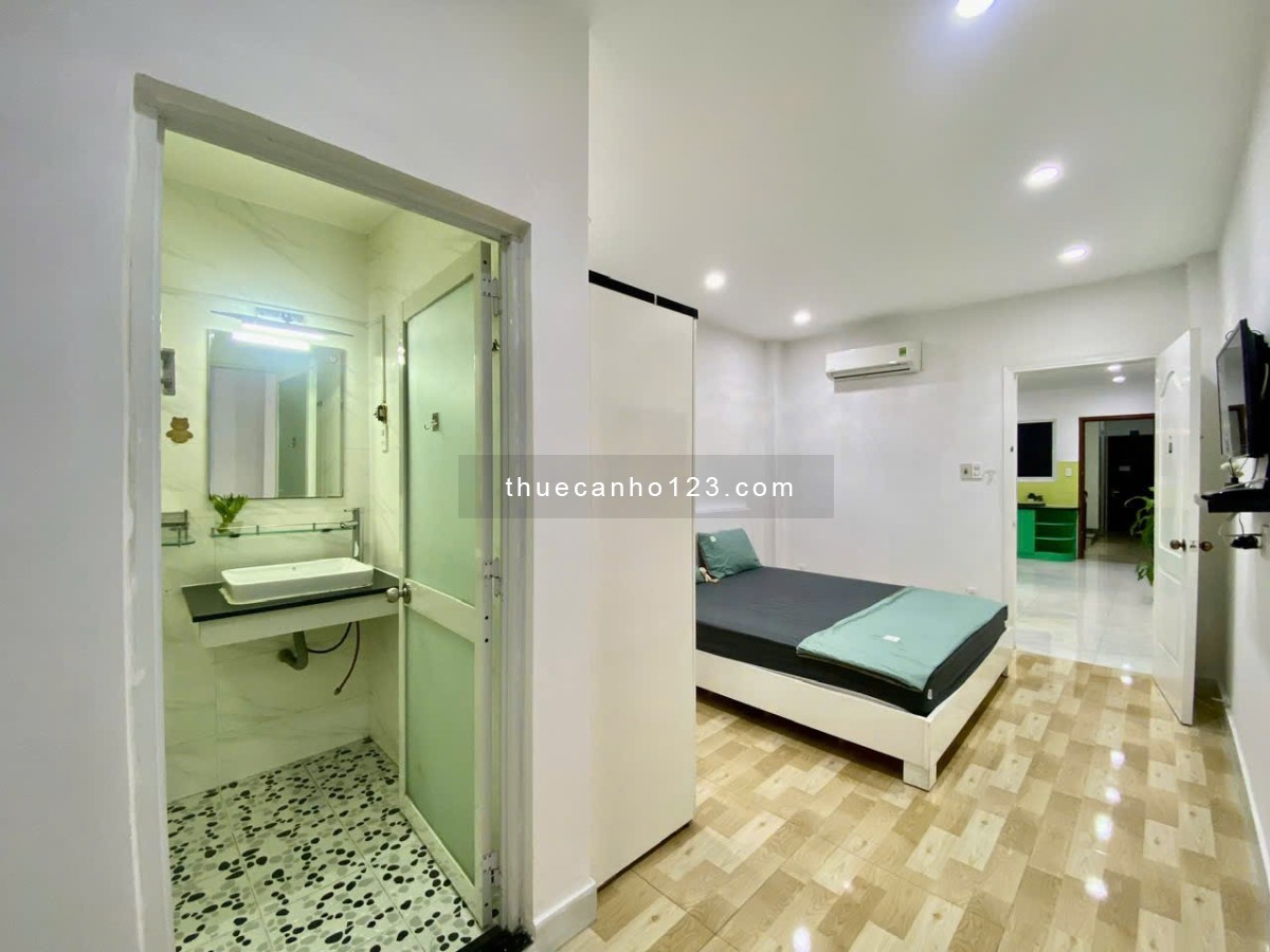 Căn hộ full nội thất rộng 55m2 ngay giữa trung tâm Tân Bình