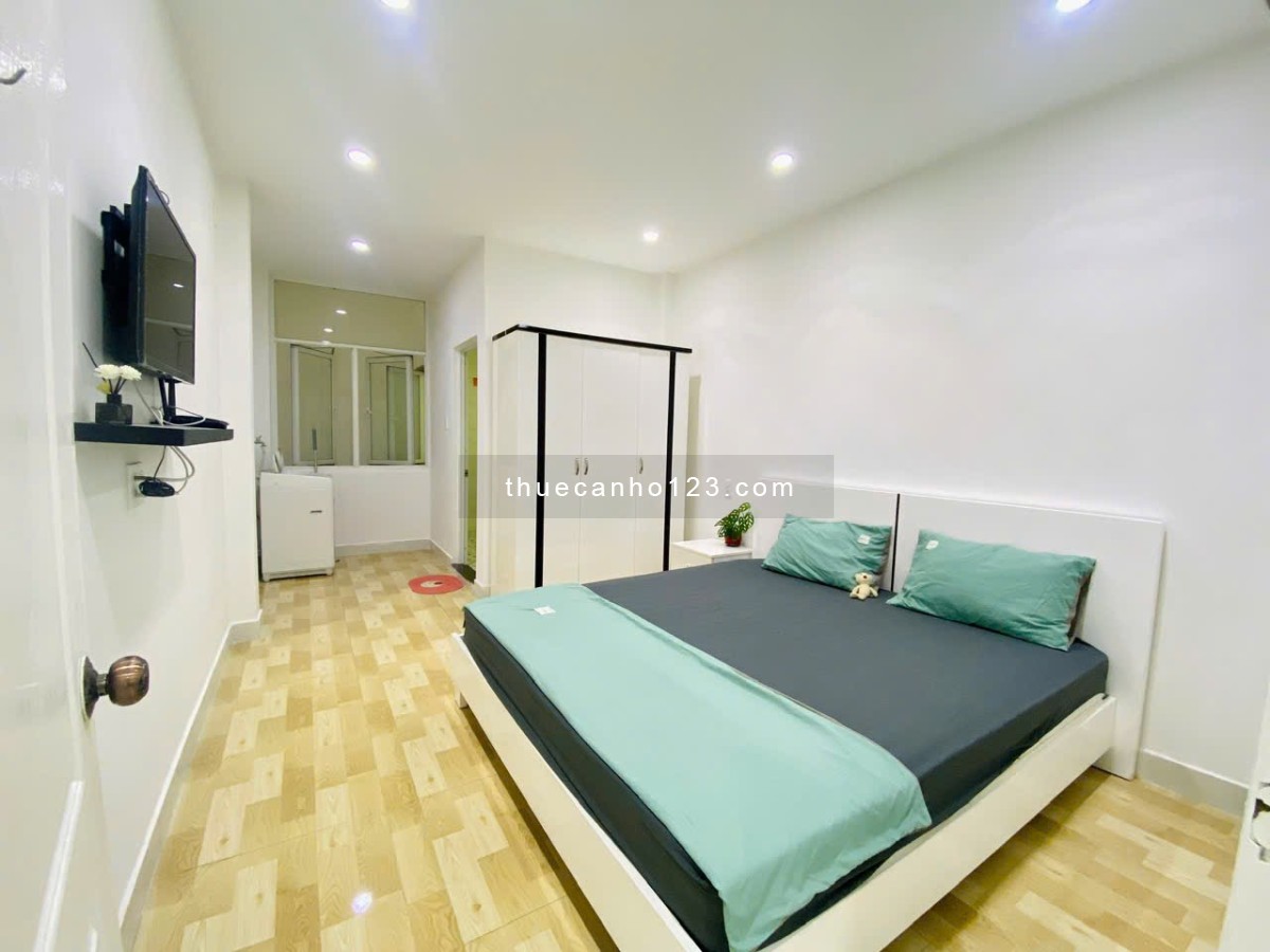 Căn hộ full nội thất rộng 55m2 ngay giữa trung tâm Tân Bình
