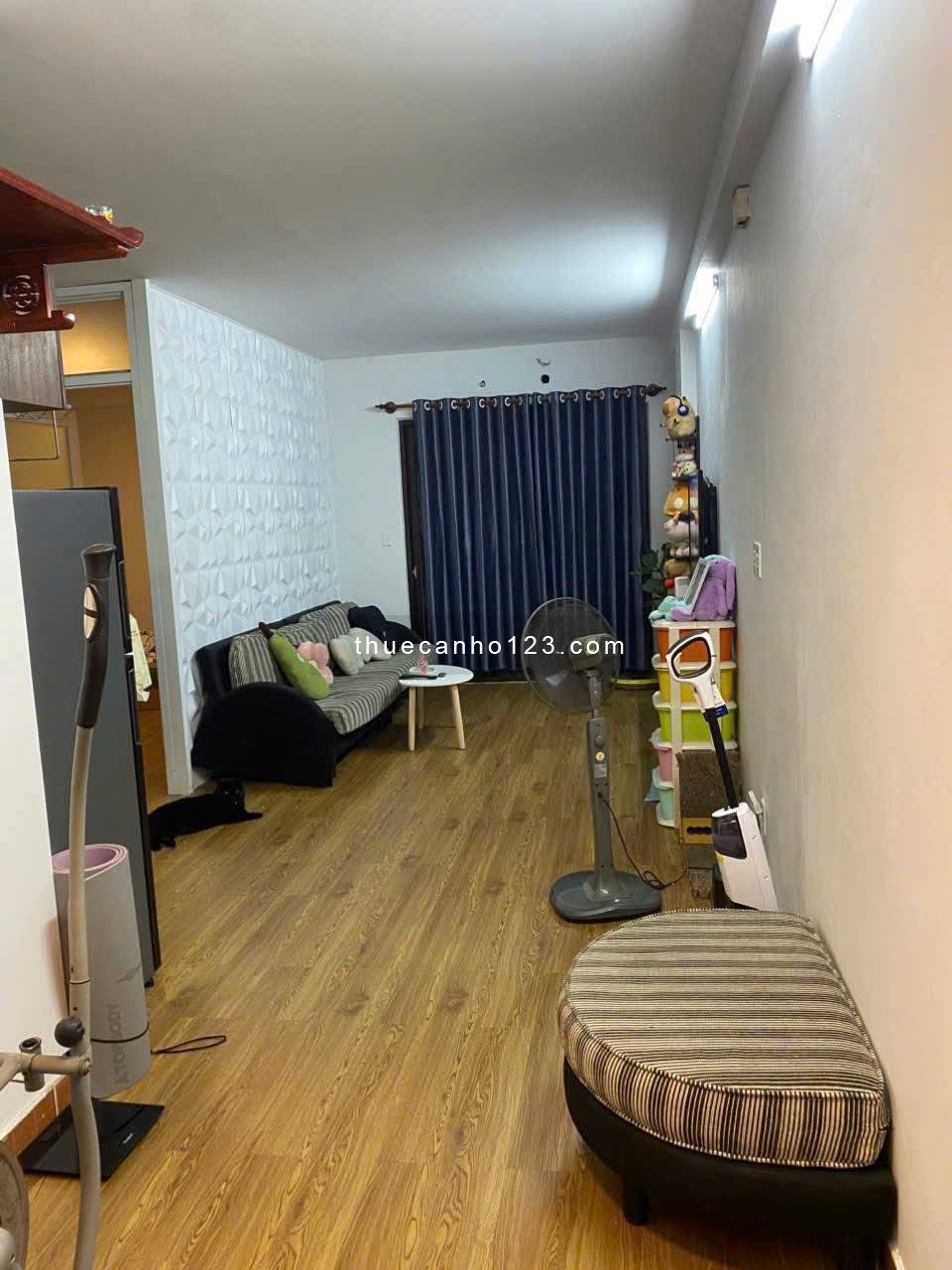 Chung cư Phan Xích Long, P7, PN: 2p ngủ, 60m2, nhà đẹp, ban công 9tr5