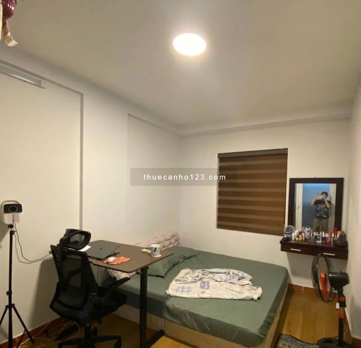 Chung cư Phan Xích Long, P7, PN: 2p ngủ, 60m2, nhà đẹp, ban công 9tr5