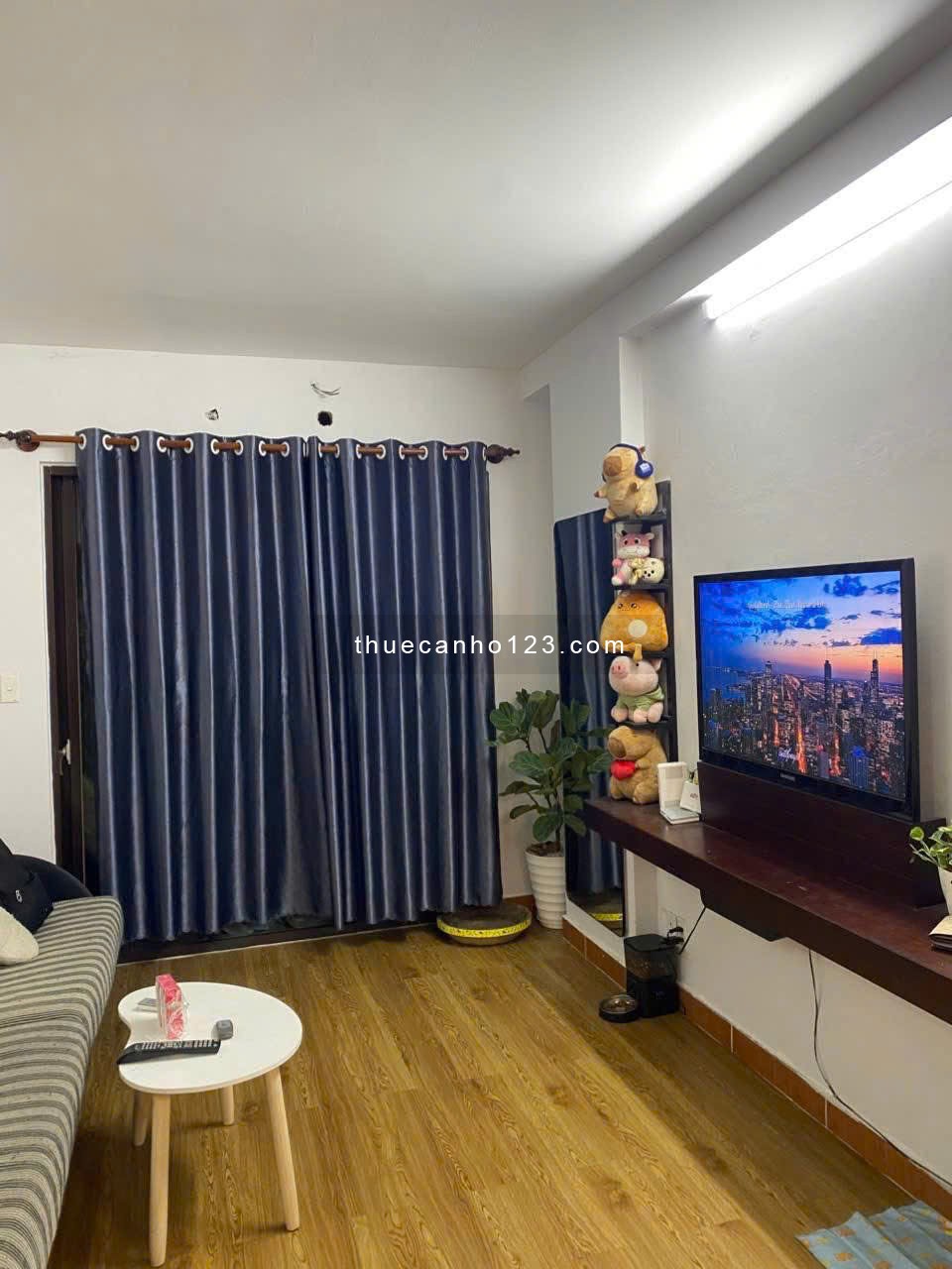 Chung cư Phan Xích Long, P7, PN: 2p ngủ, 60m2, nhà đẹp, ban công 9tr5