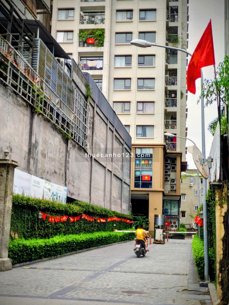 Chính chủ cho thuê căn hộ 3PN + 2WC tại Platinum Residences, Nguyễn Công Hoan, Ba Đình