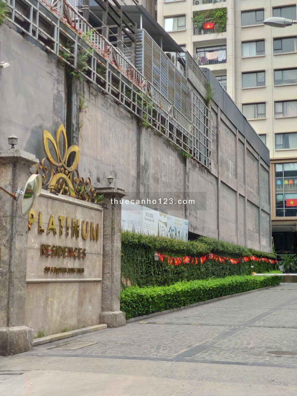 Chính chủ cho thuê căn hộ 3PN + 2WC tại Platinum Residences, Nguyễn Công Hoan, Ba Đình