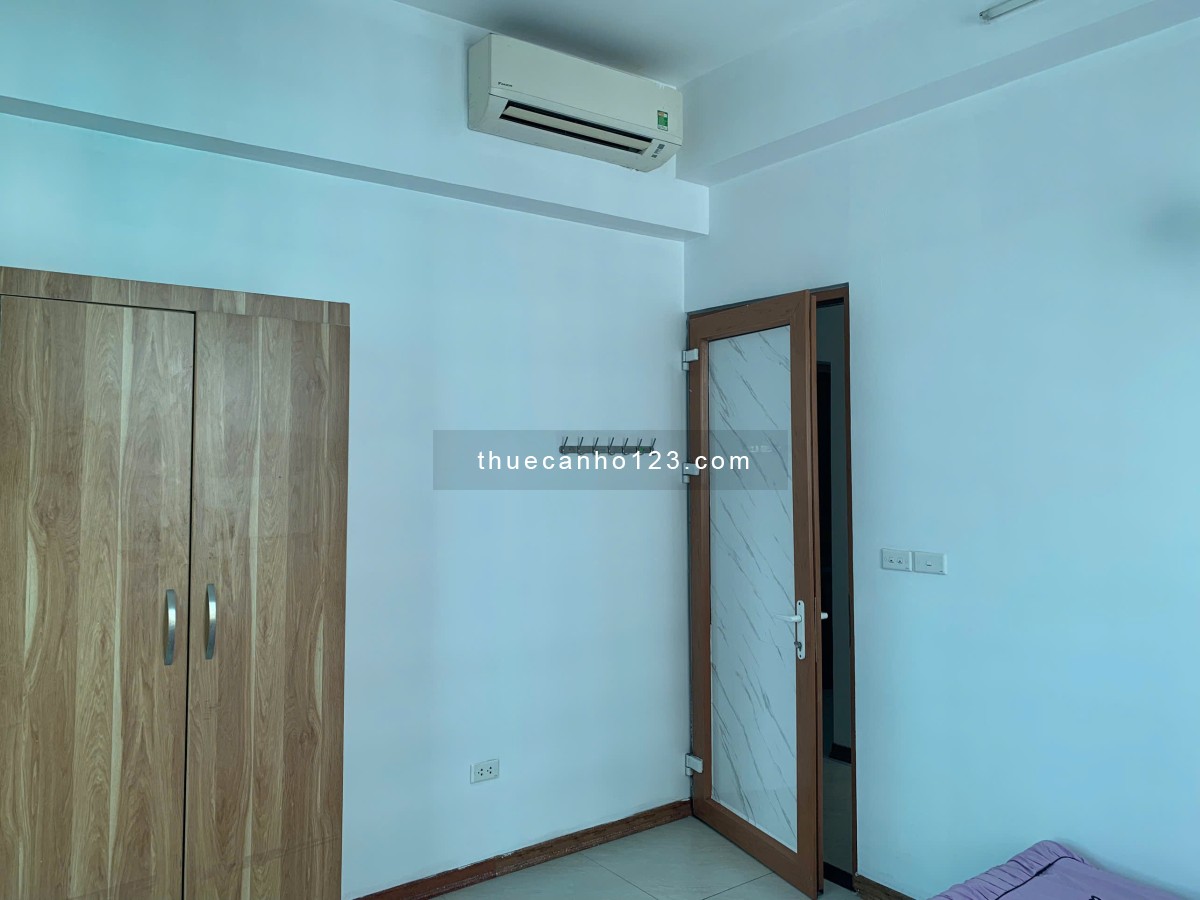 Chính chủ cho thuê chung cư 3 ngủ full sáng full nội thất tầng trung