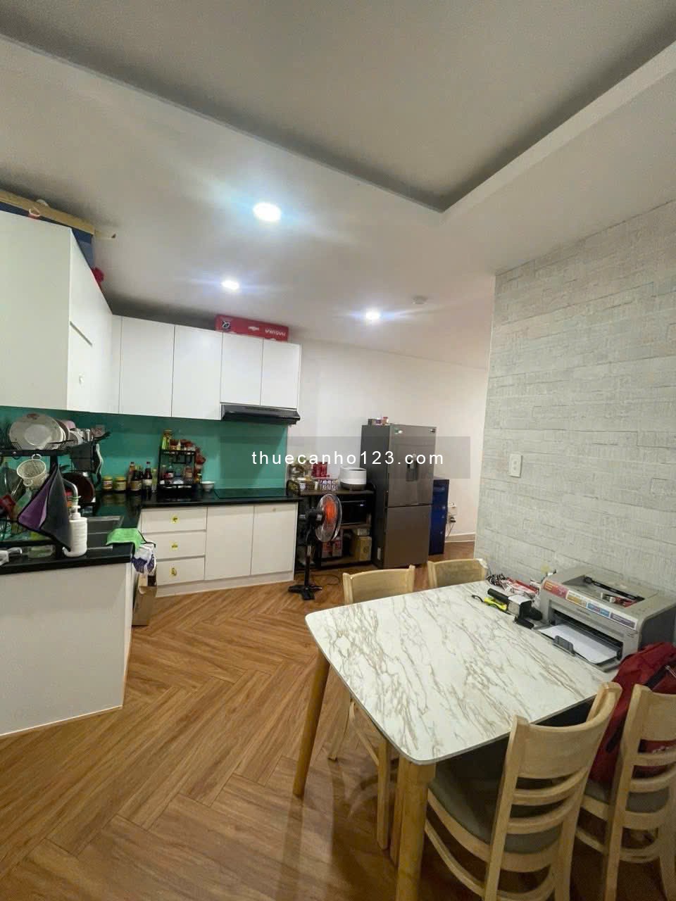 CHung cư Screc, Trường Sa, Q3: 85m2, 2p ngủ, 2wc, full nội thất, 13tr