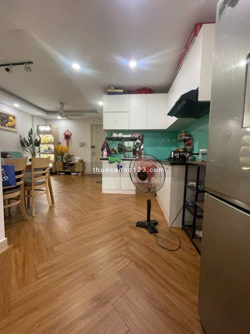 CHung cư Screc, Trường Sa, Q3: 85m2, 2p ngủ, 2wc, full nội thất, 13tr