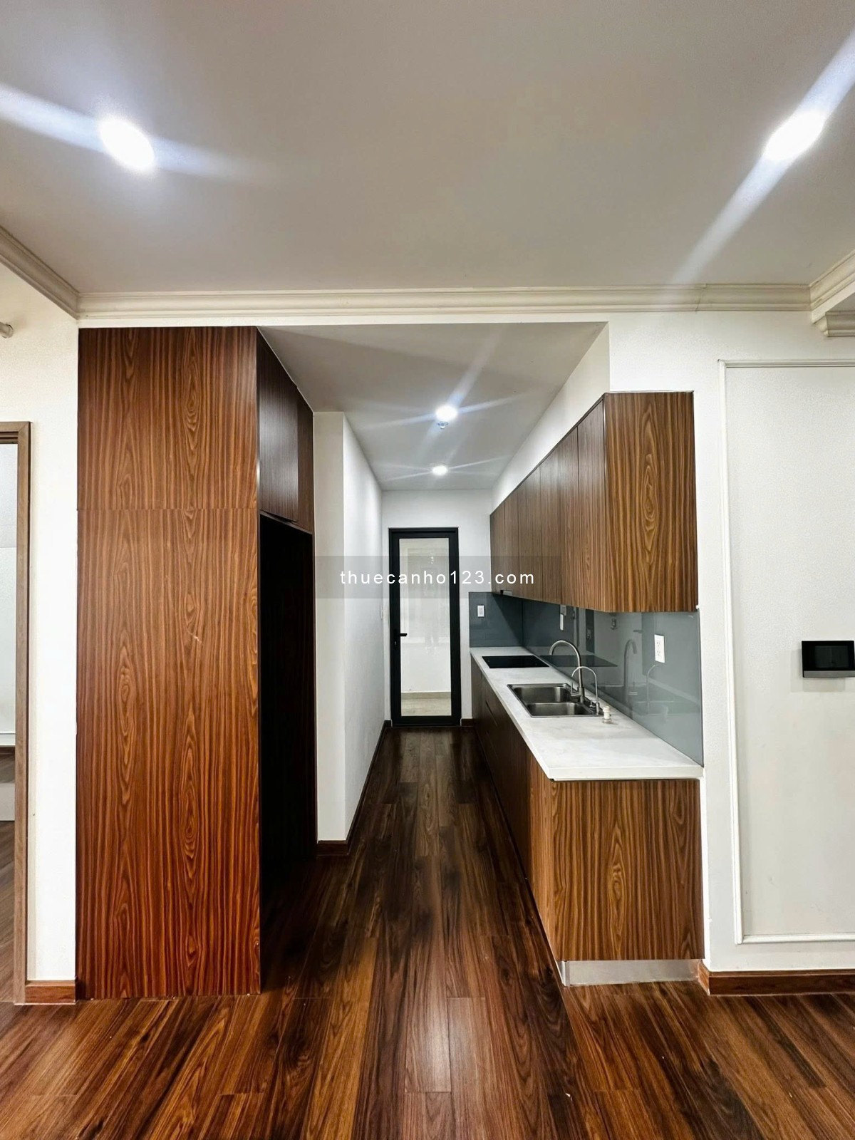 C/c Satra Eximland, Phan Đăng Lưu, Phú Nhuận: 130m2, 3p ngủ, 2wc, 22tr/th